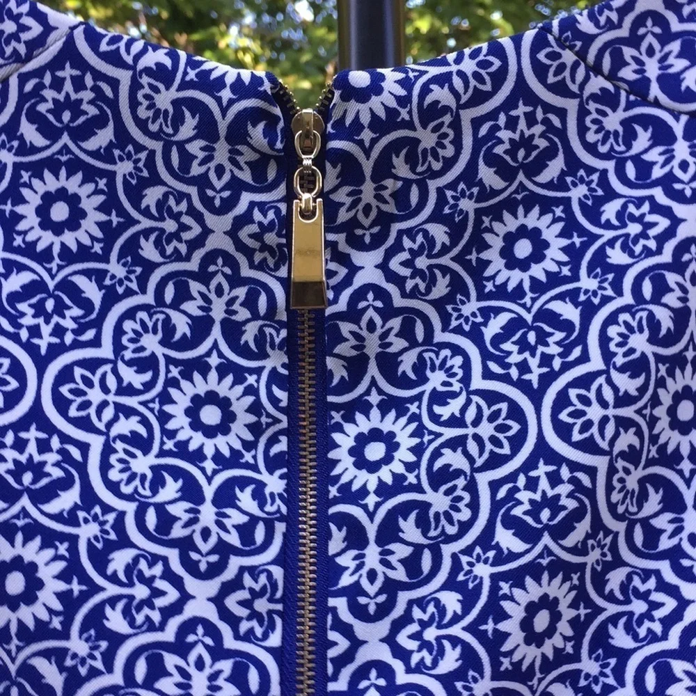 AGB BLUE WHITE CAP SLEEVE DRESS Size 16 EXCELLENT CONDITION PREWORN SO PRETTY